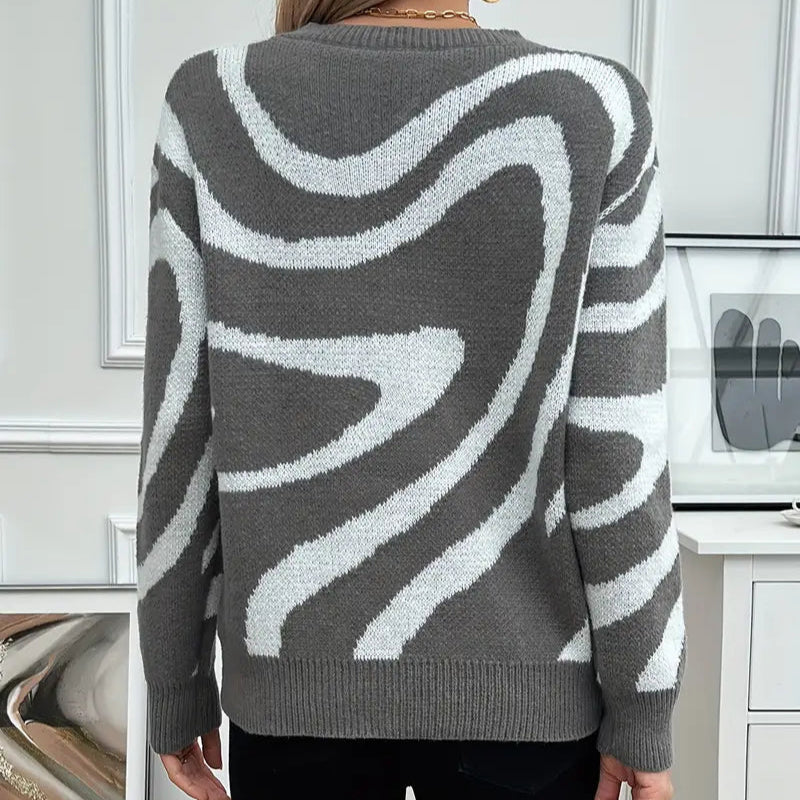Anita - Elegant randig tröja med rund hals och färgblock
